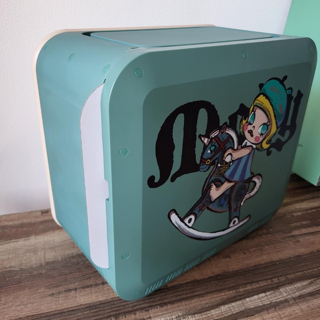 POP MART MOLLY ディスプレイコンテナ グ TV set