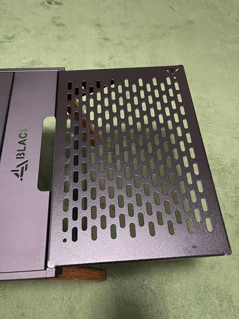 【美品】　ブラックデザイン　ノーマル柄　アイアンプレート　2枚セット