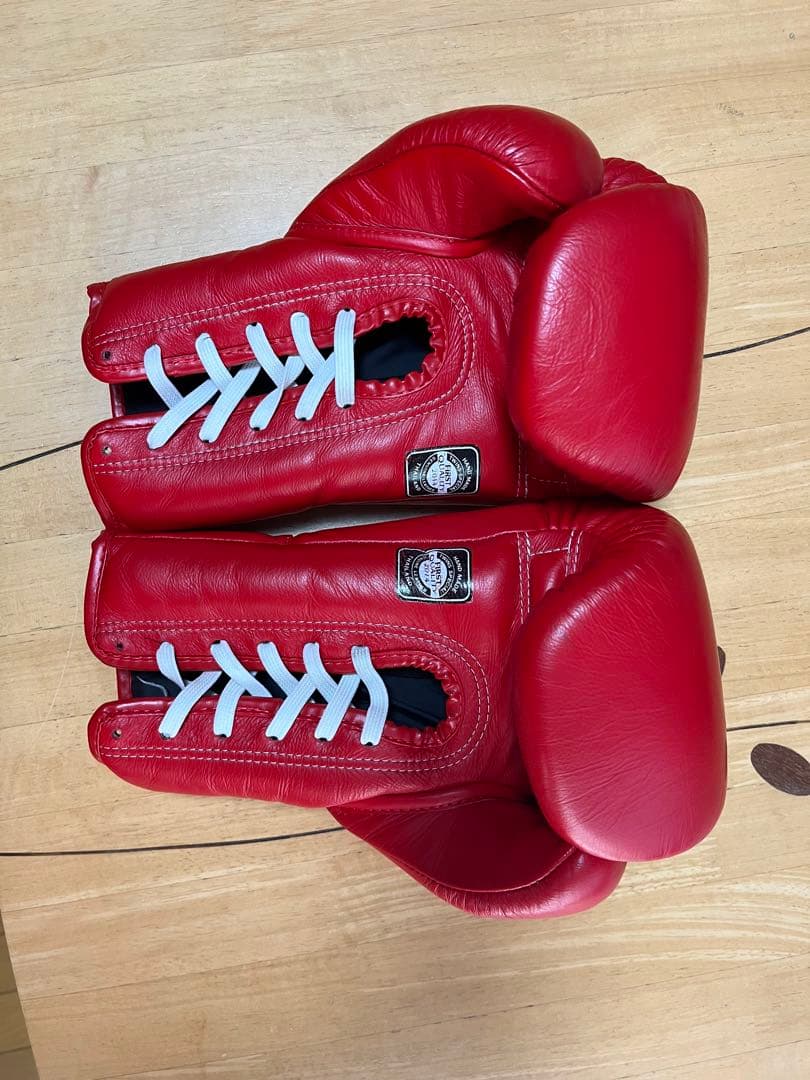 ツインズ ボクシンググローブ8ozヒモタイプ(ゴムに変更してます)
