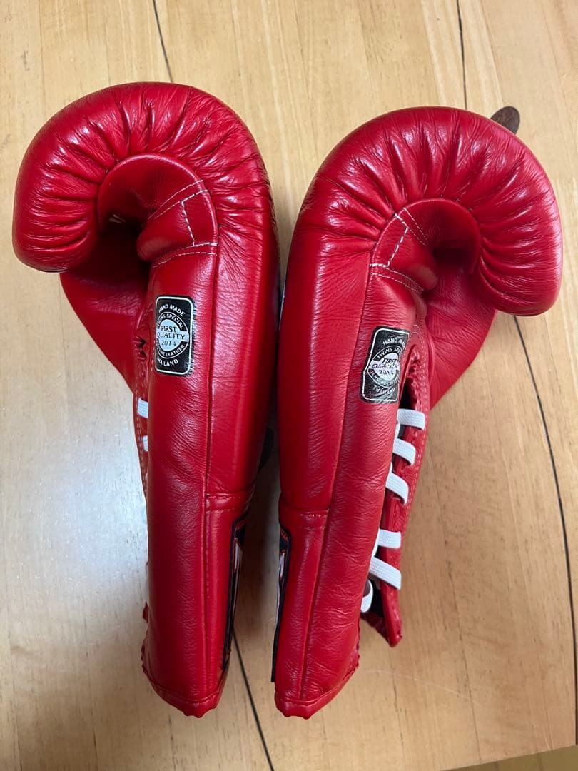 ツインズ ボクシンググローブ8ozヒモタイプ(ゴムに変更してます)