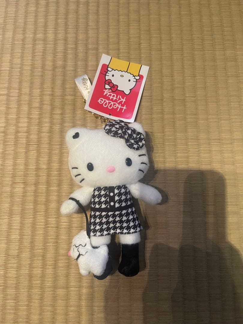 限定商品　ハローキティ ぬいぐるみ 3体セット