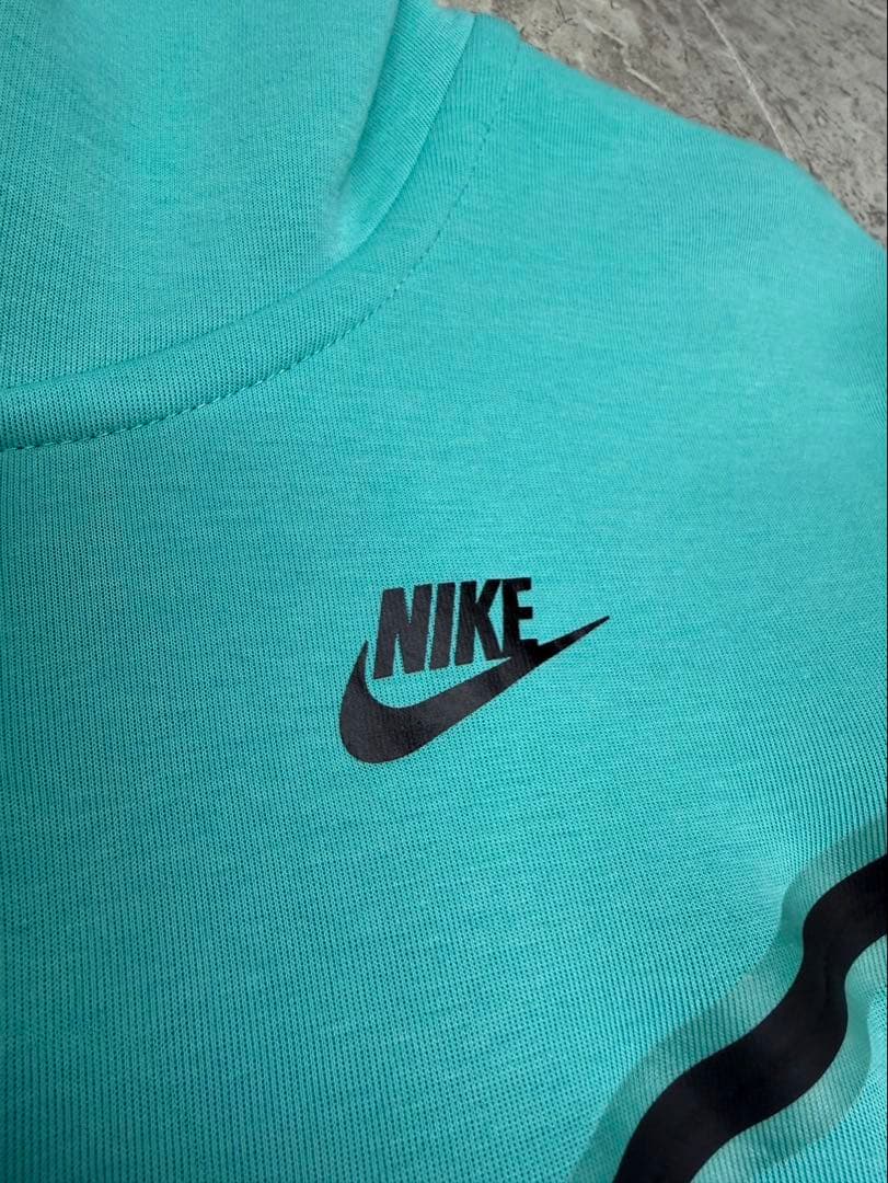 セントラルシー着用　NIKEテックフリース　上下セット　S