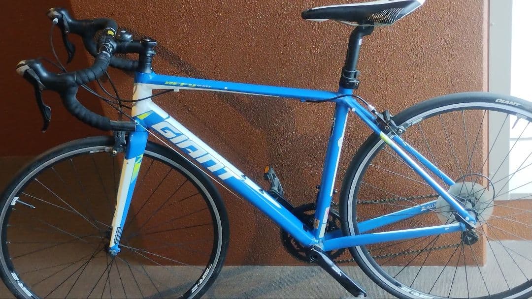 GIANT　DEFY3　ロードバイク SORA