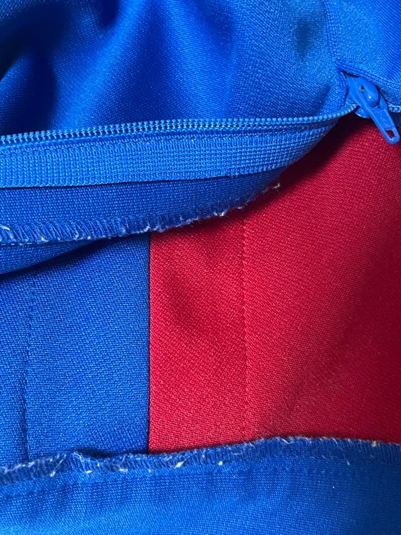 チアリーディングウェア ホワイト・ブルー・レッド