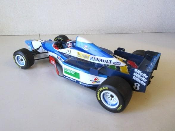 特価 MINICHAMPS (1/18) ベネトン B197