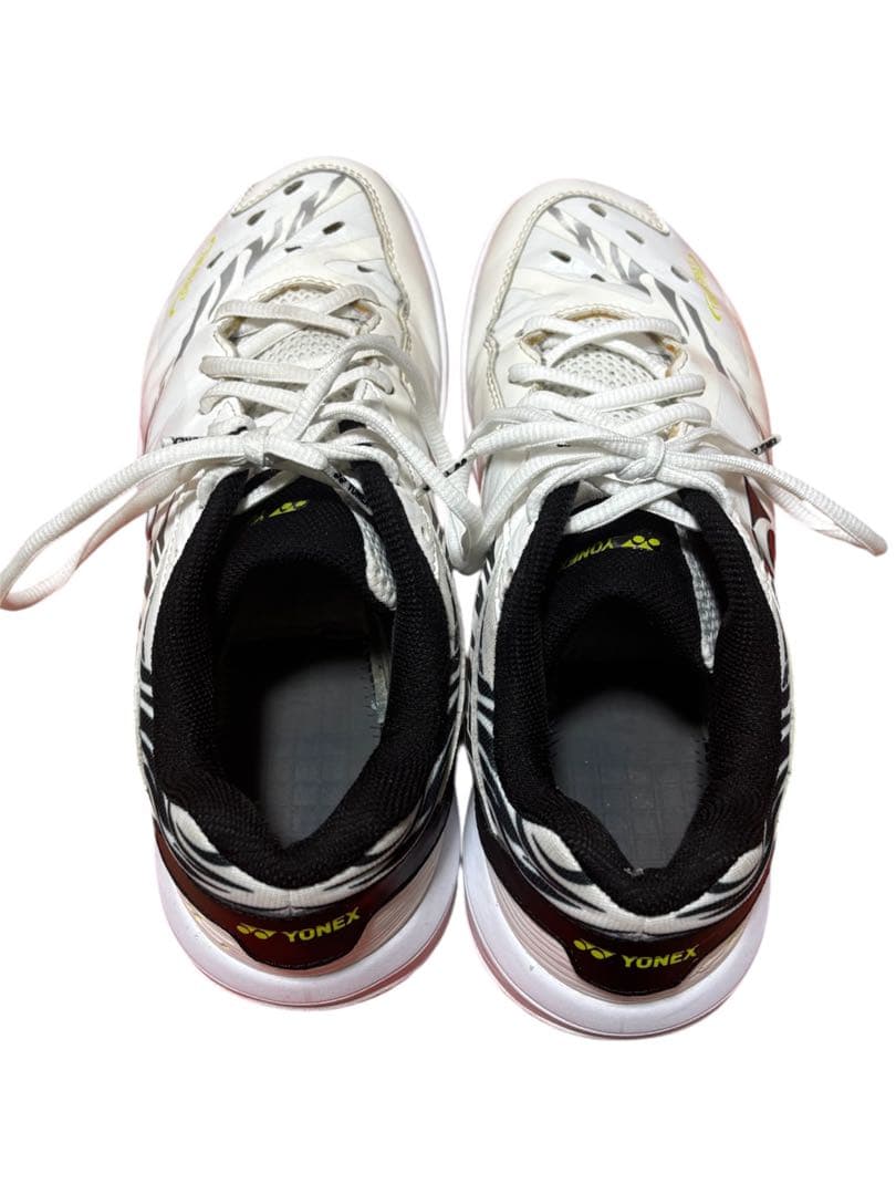YONEX バドミントンシューズ パワークッション65z 桃田選手モデル26.5