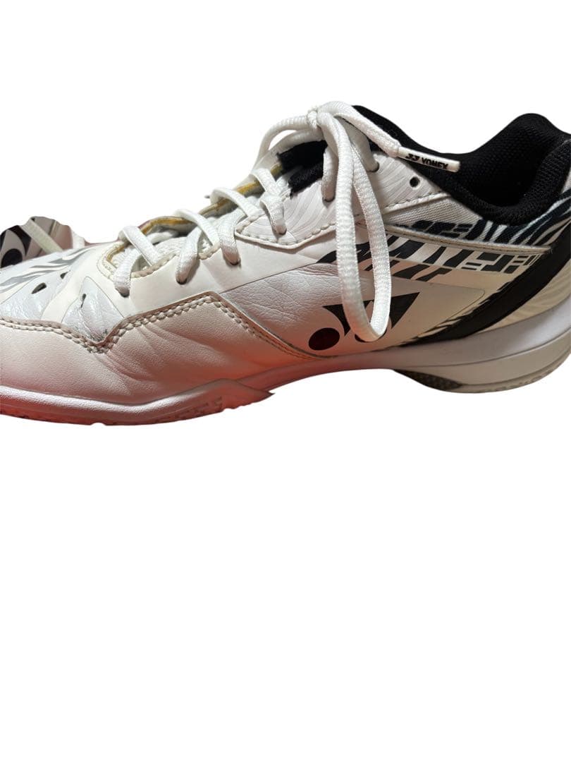 YONEX バドミントンシューズ パワークッション65z 桃田選手モデル26.5