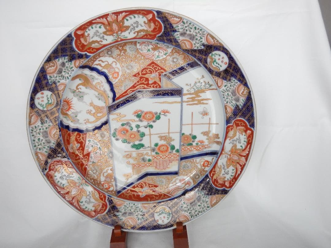 古伊万里色絵兜形大皿　江戸後期