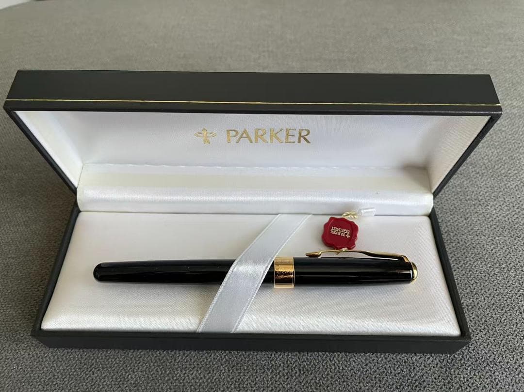 Parker 万年筆 黒 ☆新品！☆18K金のペン先付き