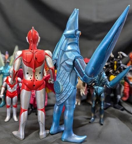 ウルトラマンパワード＆登場怪獣・宇宙人（バンダイ）ソフビコンプリート18体＋２