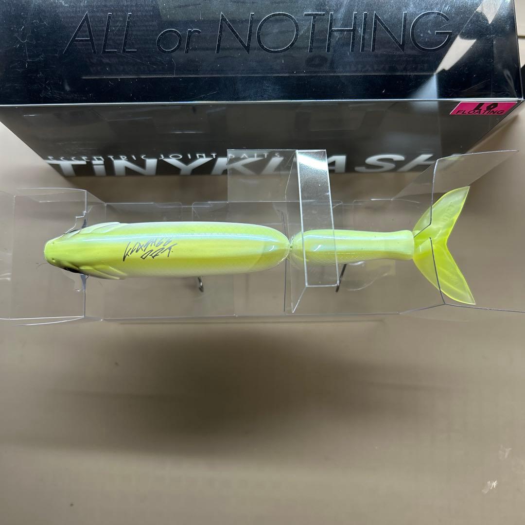 タイニークラッシュ low queen