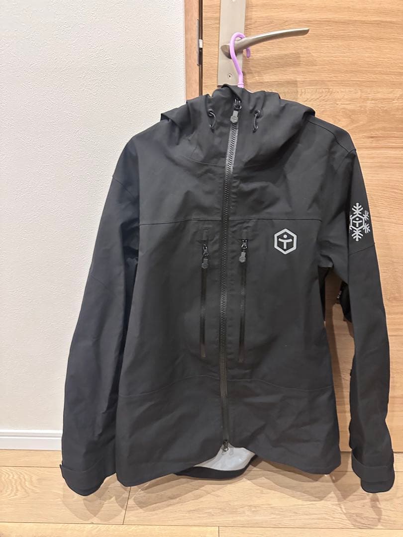 タオテック TAOTECH スノーボードウェア ブラック M/L