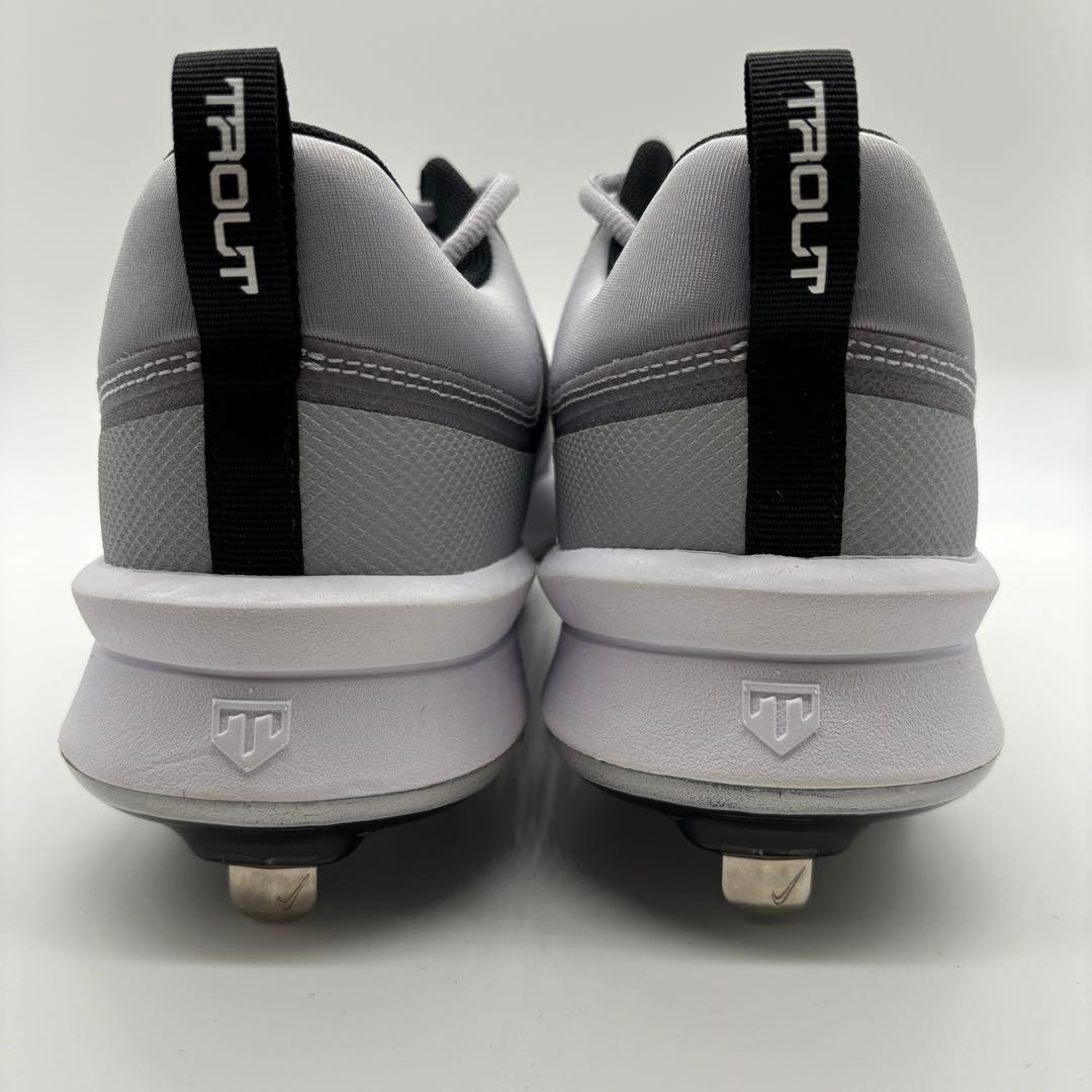 NIKE 野球　スパイク　金具　グレー 28㎝ ローカット 軽量 トラウト