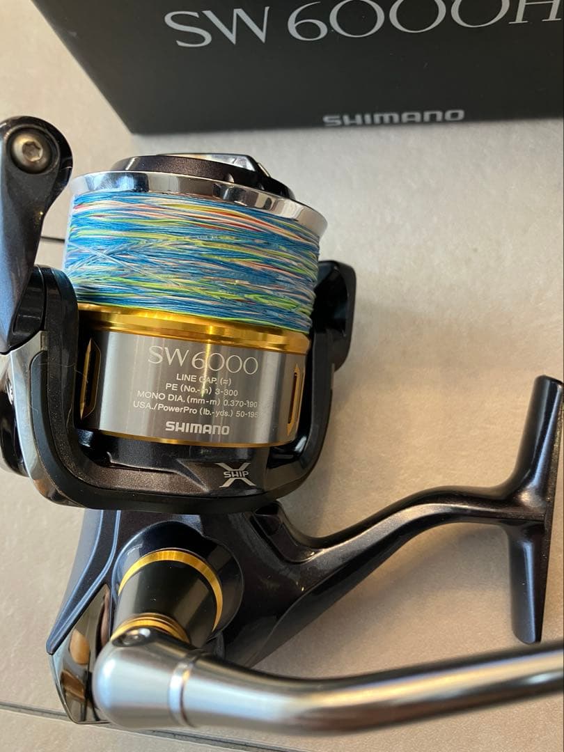 美品 ツインパワー SW6000HG TWINPOWER ジギング 1回のみ使用
