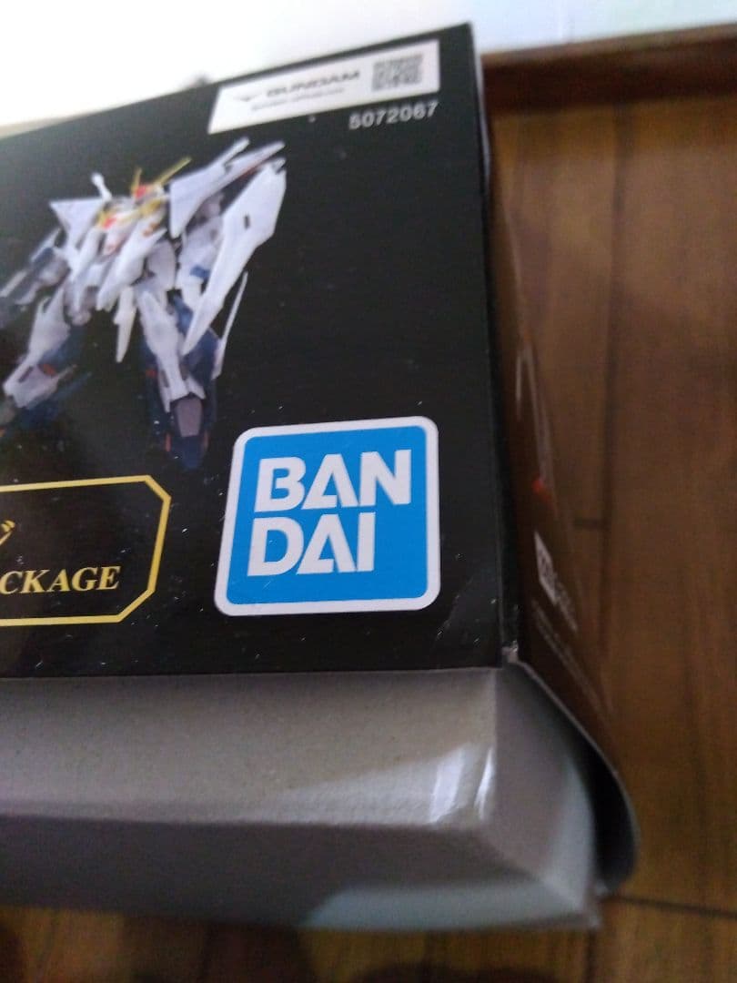 閃光のハサウェイ　HGクスィーガンダム　クリアカラー　限定　プラモデル　2個