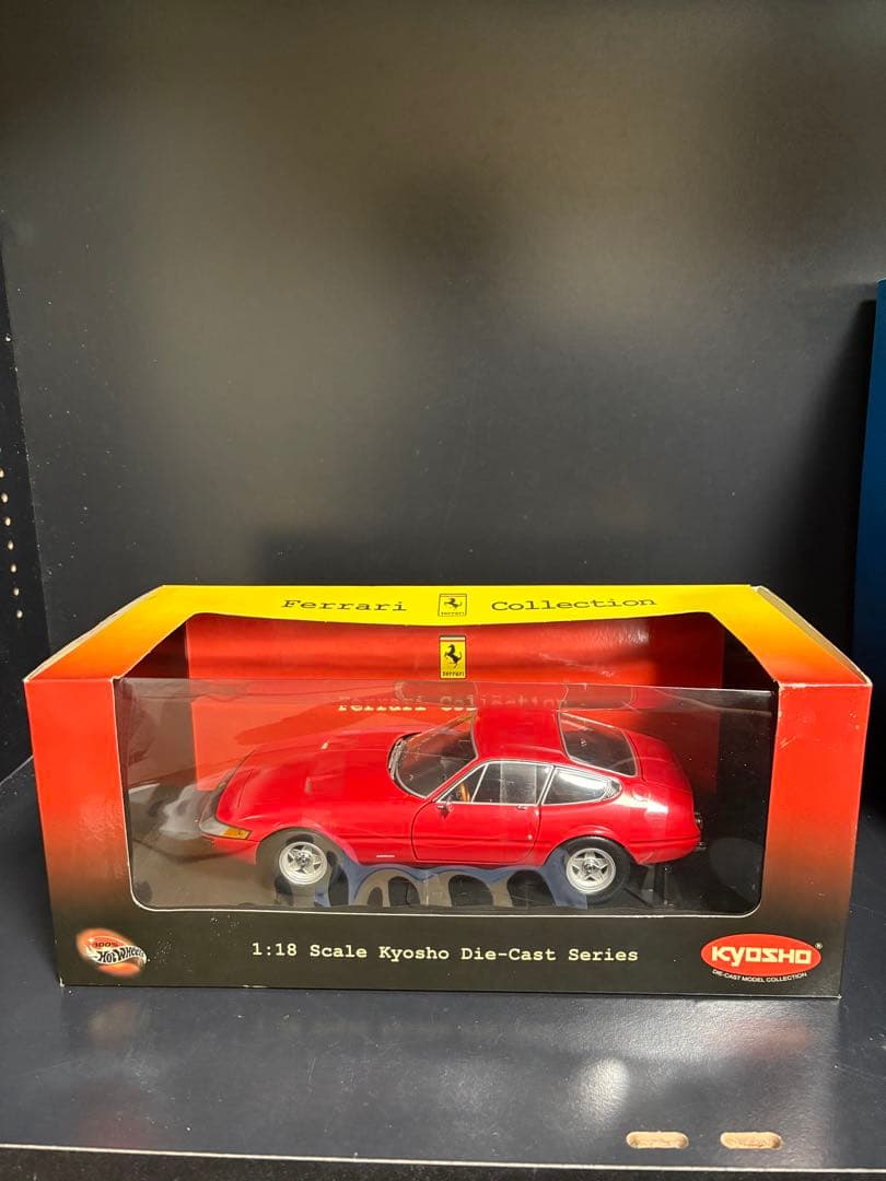 KYOSHO Ferrari 365GTB/4 1:18 スケール