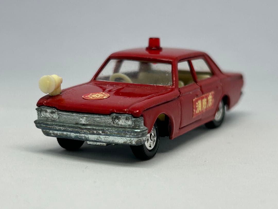 トミカ No.27 クラウン ファイアチーフカー 日本製 黒箱 1Dホイール