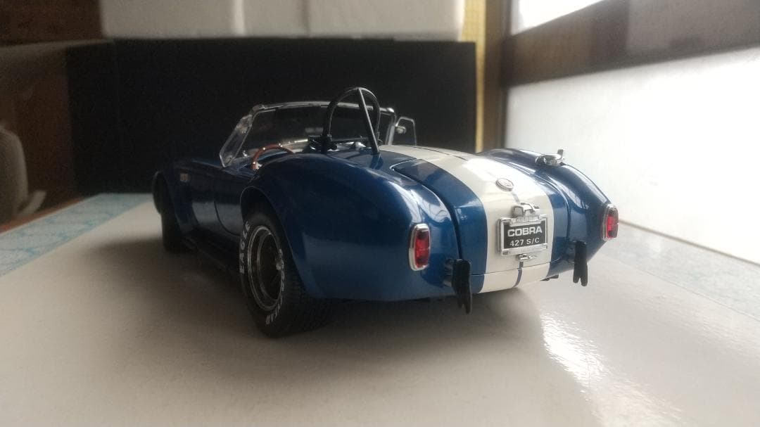 ミニカー 1/18 SHELBY COBRA 427 S/C (Blue)
