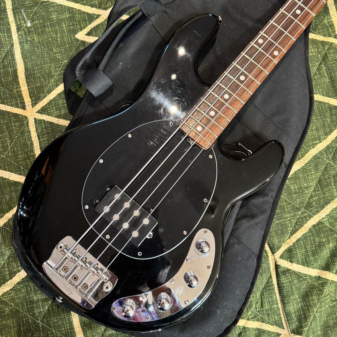 Musicman sterling Ray34 スティングレイ 小傷アリ