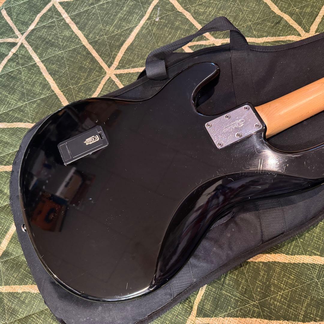 Musicman sterling Ray34 スティングレイ 小傷アリ
