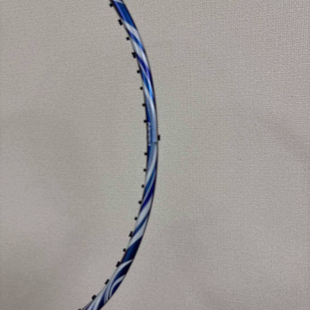 バドミントンラケットアストロクス100zz