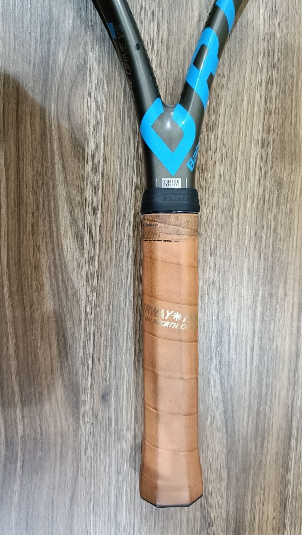 バボラ ピュアドライブVS G2 300g 98インチ テニスラケット