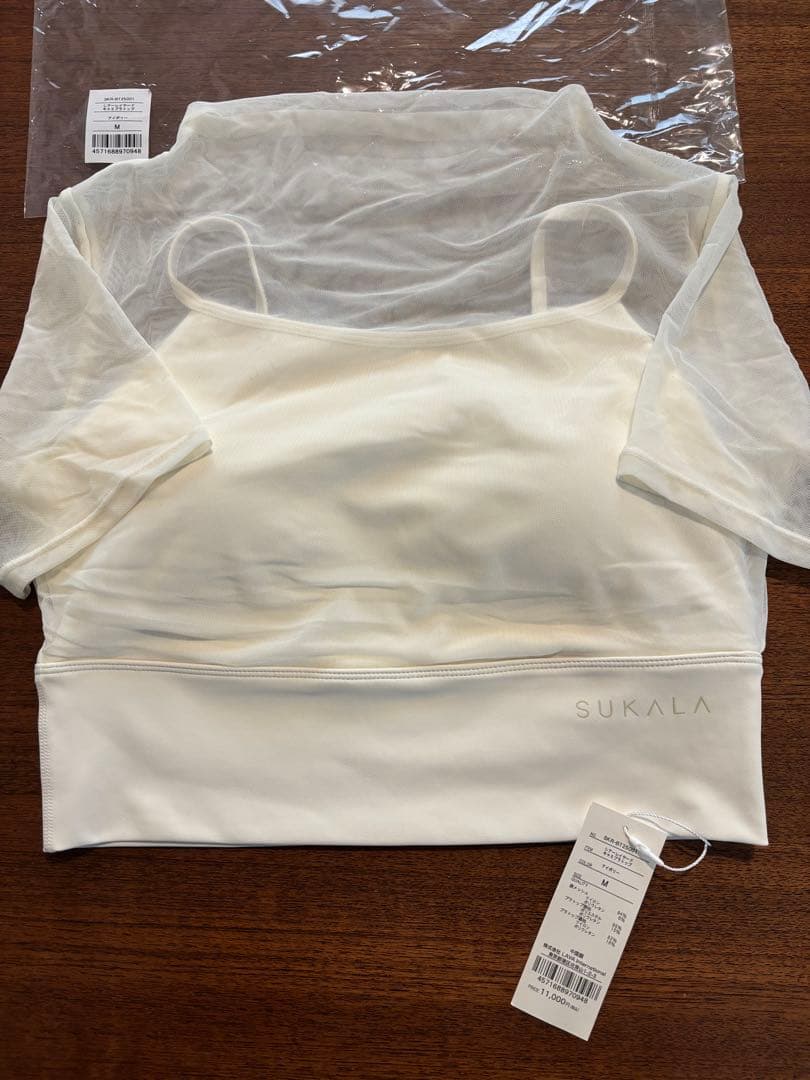 SUKALA アイボリー　シアーレイヤード　トップス