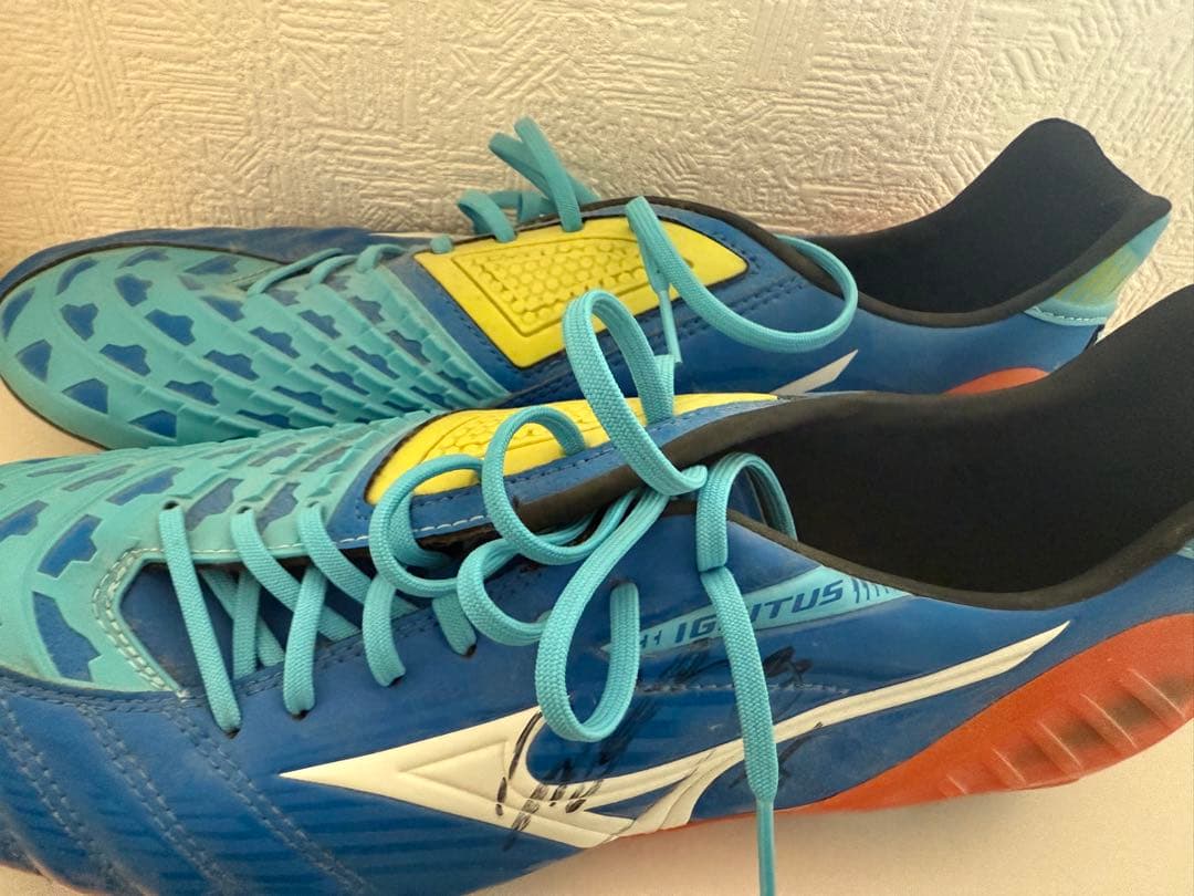 Mizuno Morelia Neo II サッカーシューズ