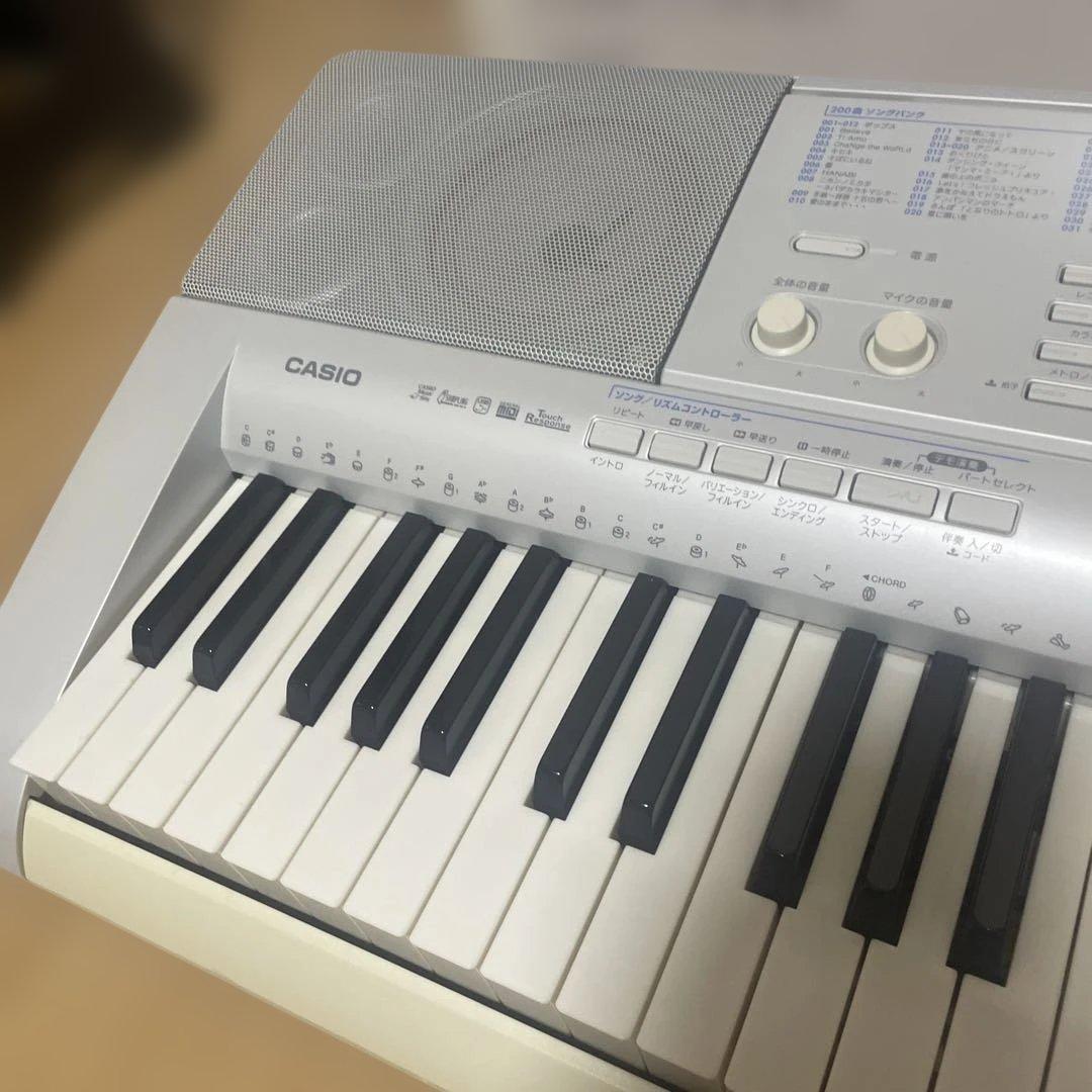 CASIO カシオ　電子ピアノ　電子キーボード LK-207