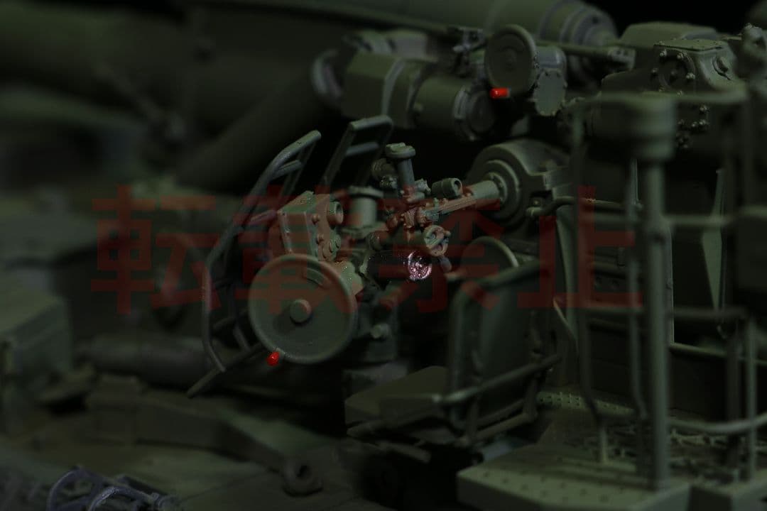 【完成品】 1/35 ソビエト軍 2S7 砲弾 乗員 プラモデル トランペッター