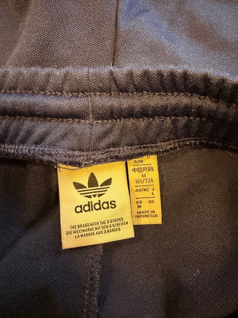 adidas originals ジャージ 上下セット