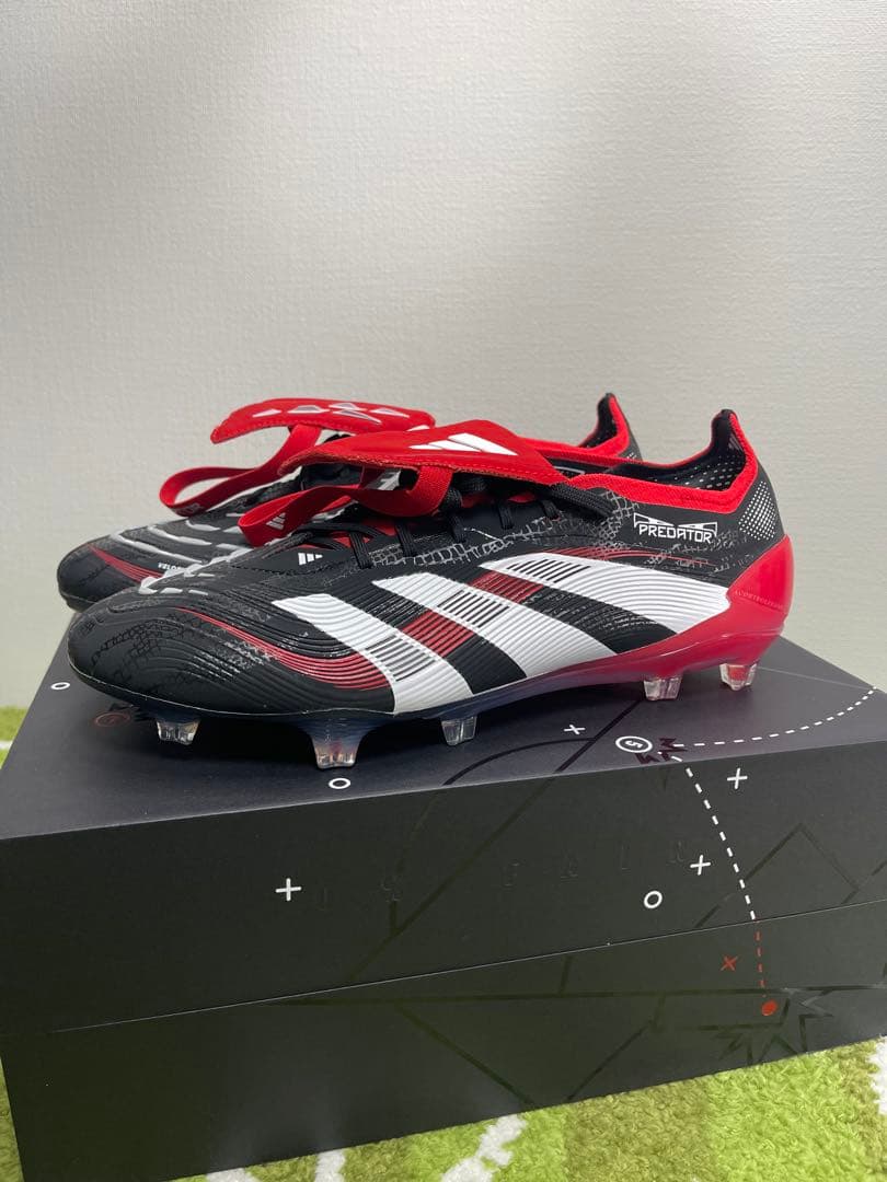 Predator エリート Elite FT FG BWR 26cm