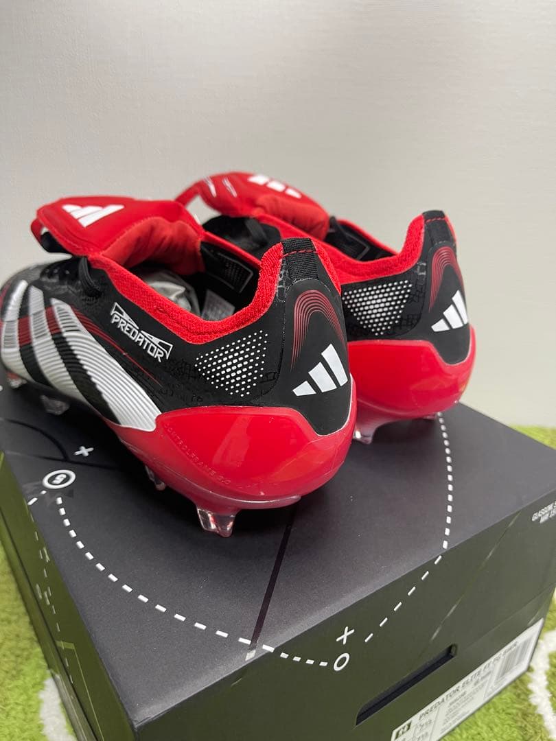 Predator エリート Elite FT FG BWR 26cm