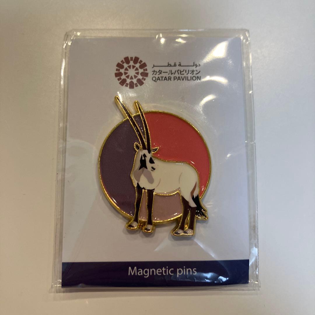 カタールパビリオン　希少　ピンバッジ