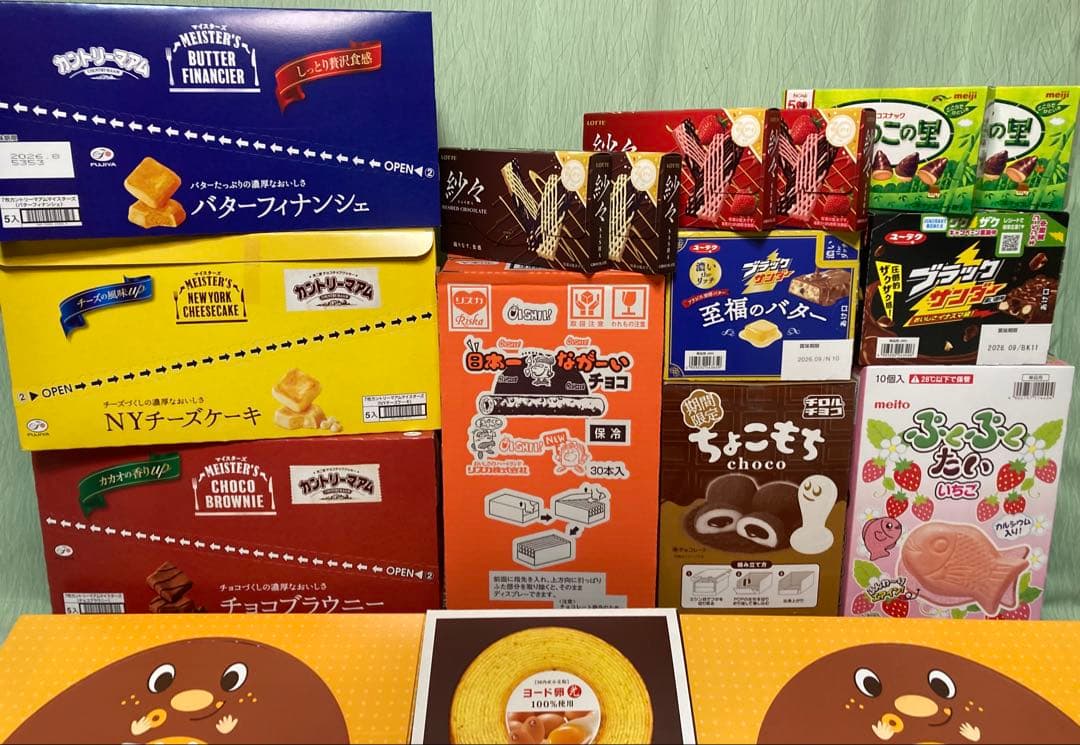 詰め合わせ　大量お菓子セット！② ブラックサンダー、カントリーマアム、ドーナツ他