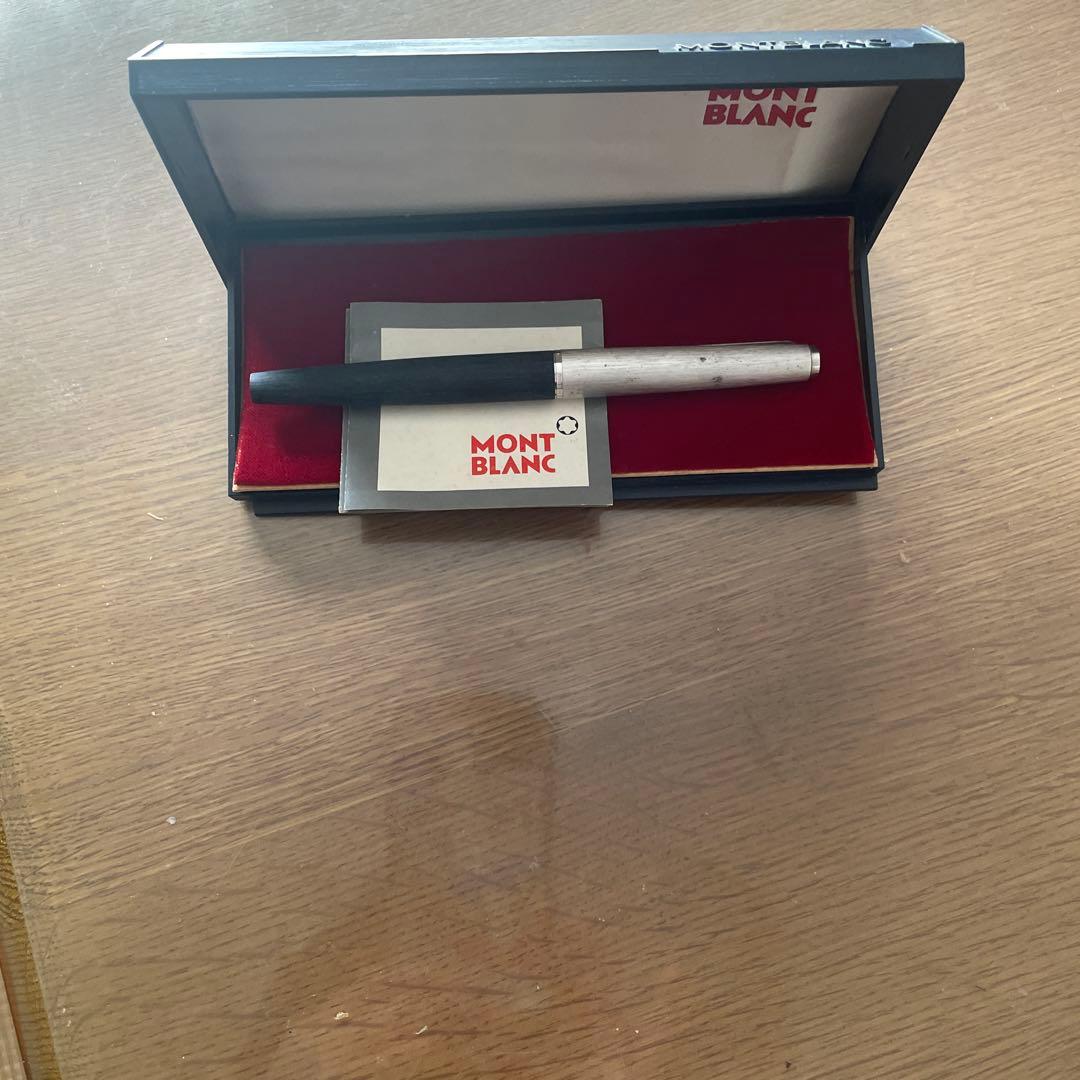 MONTBLANC 万年筆 ブラック・シルバー
