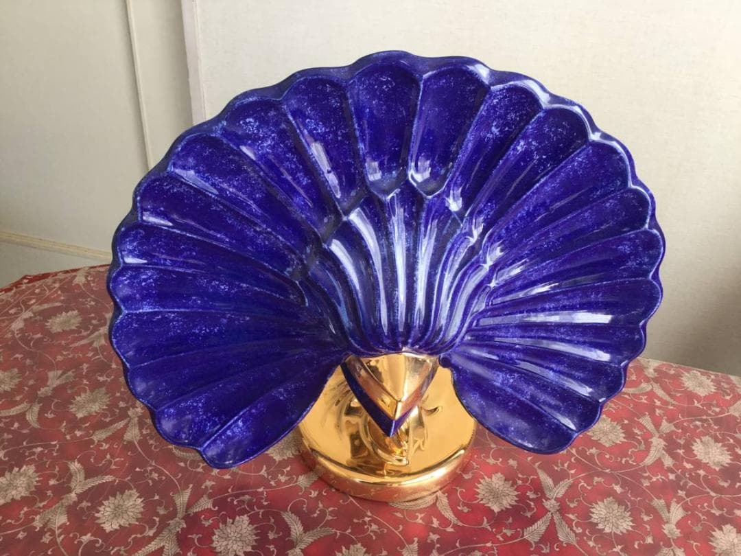 新着！スワロフスキークリスタル付き・クジャクの置き物