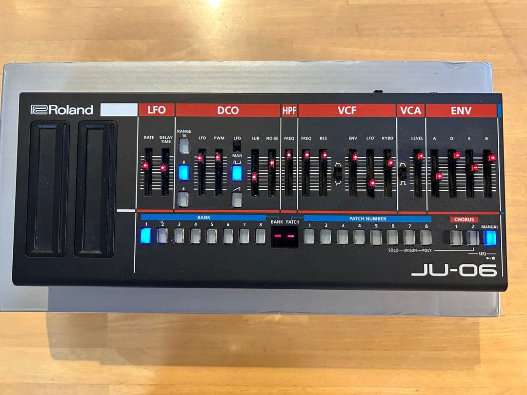 Roland Boutique JU-06 シンセ/JUNO 106 ローランド