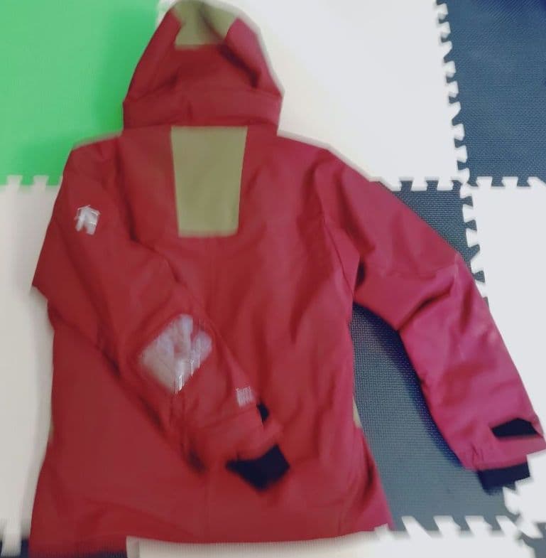 2024モデルDESCENTE製のオガサカチームウェアM2クリーニング済