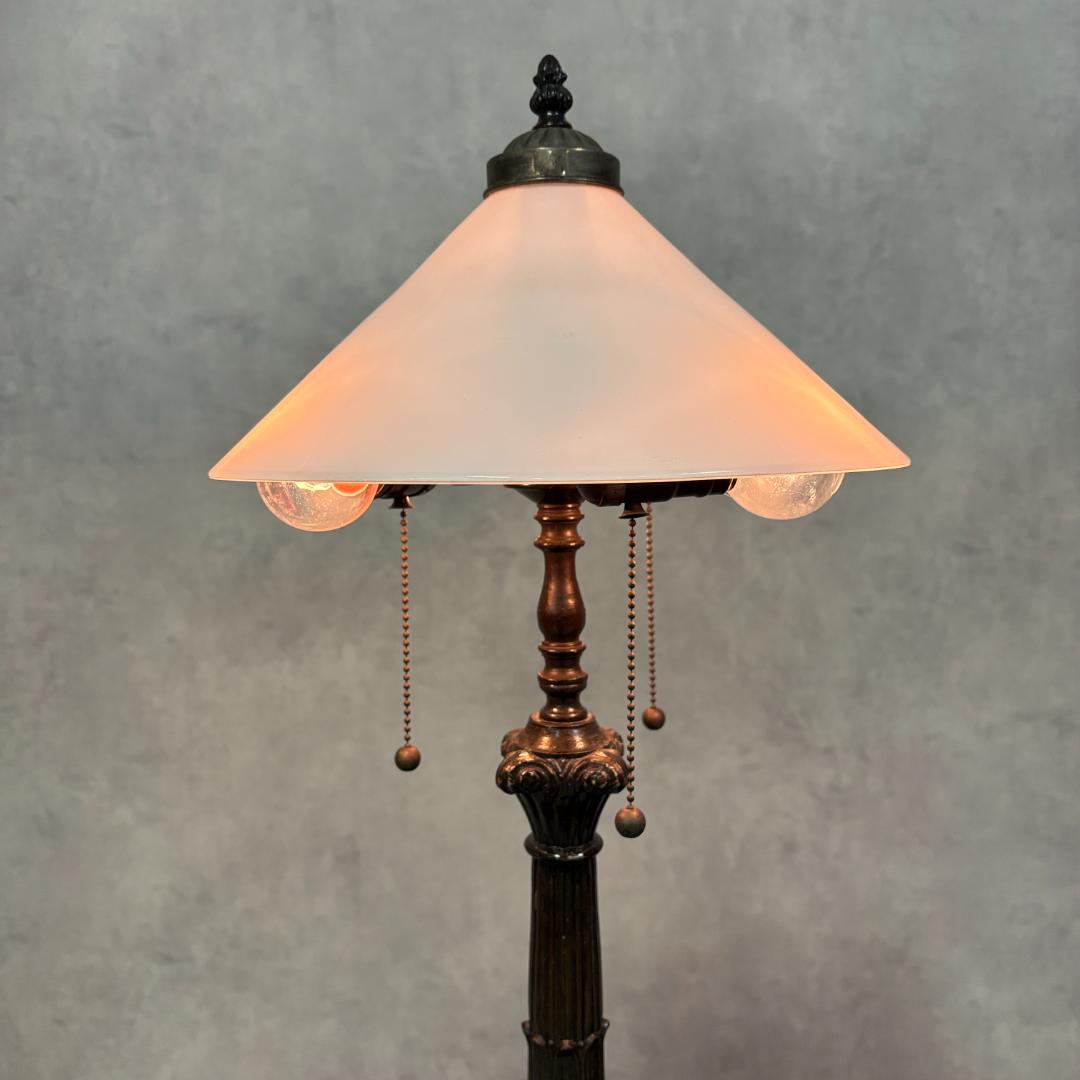 アール・ヌーヴォー調 アンティーク テーブルランプ