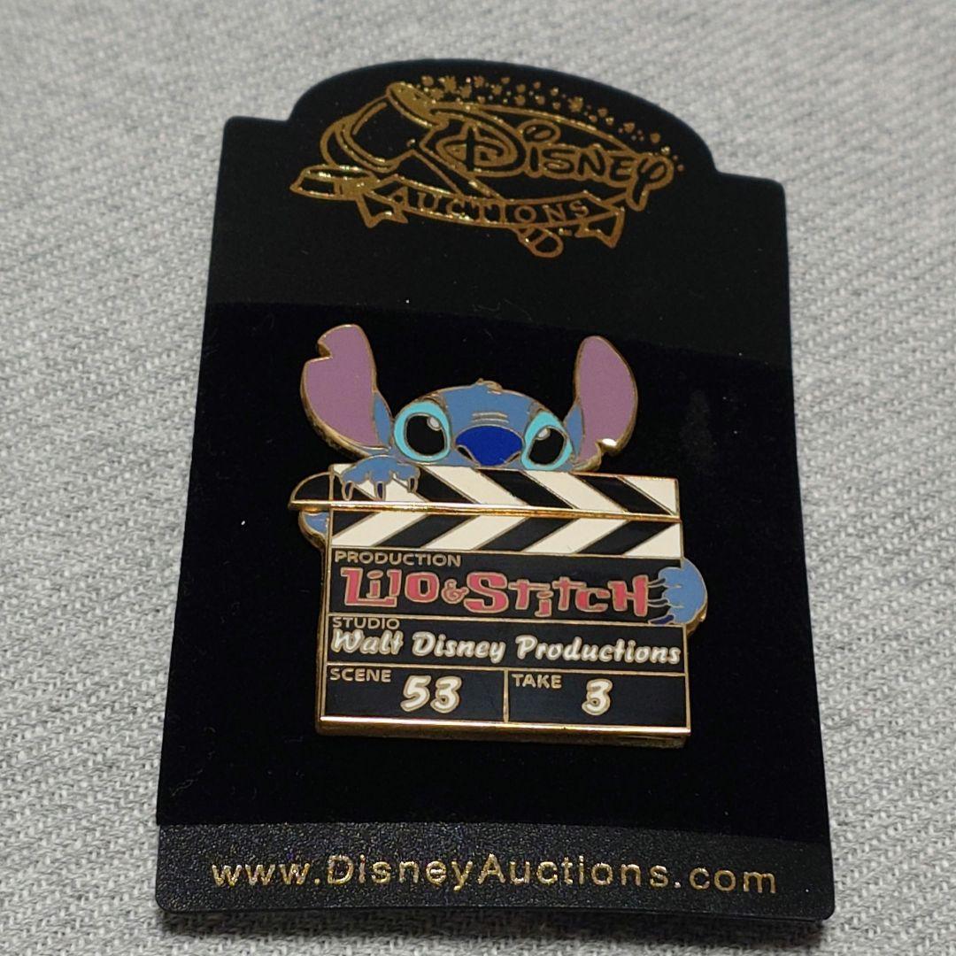 【レア】DisneyAuctions スティッチ 映画撮影 ピンバッジ