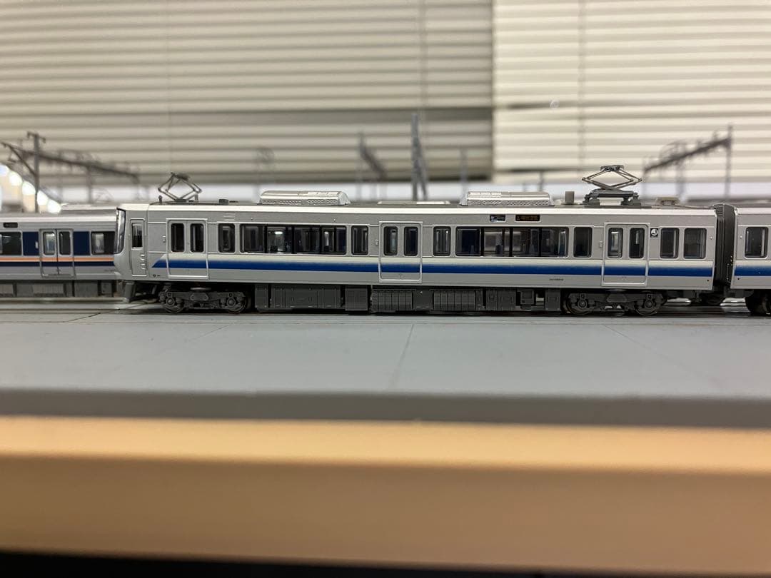 Nゲージ鉄道模型 シルバー　マイクロエース　223系0番台