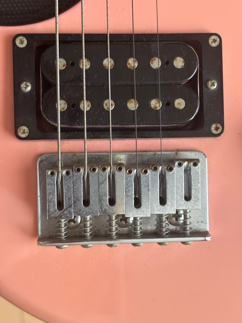 フェルナンデス ZO-3 アンプ・スピーカー内蔵ギター ピンク