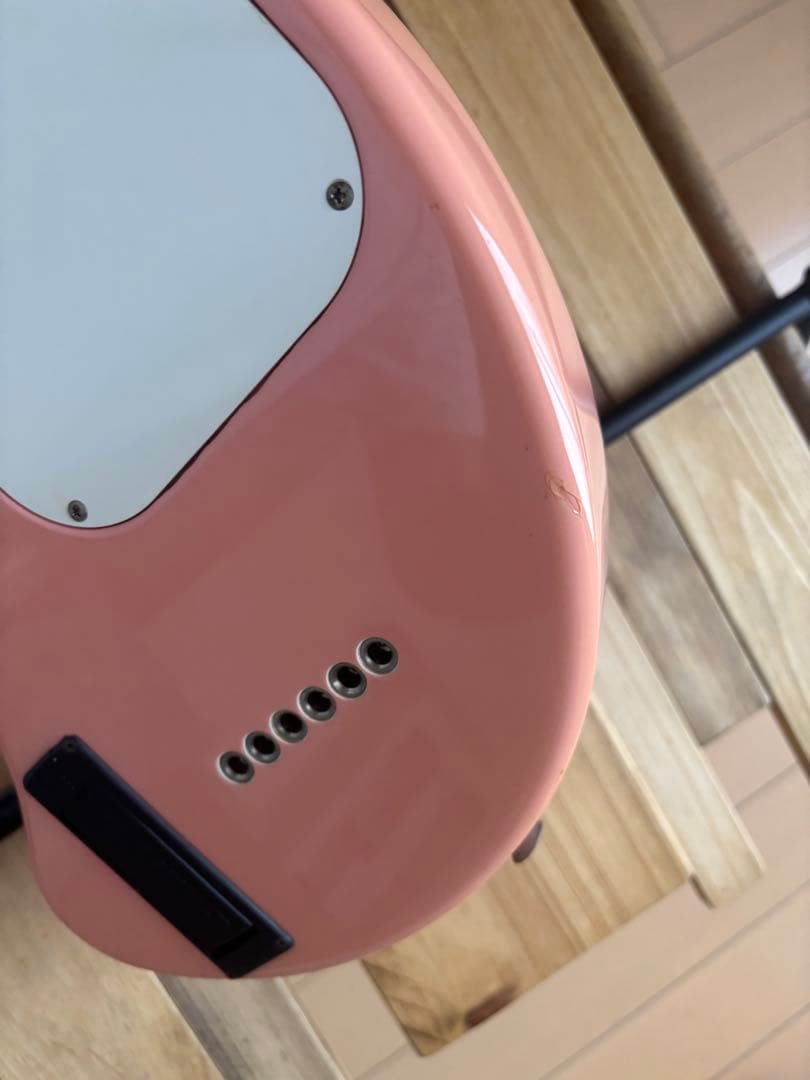 フェルナンデス ZO-3 アンプ・スピーカー内蔵ギター ピンク