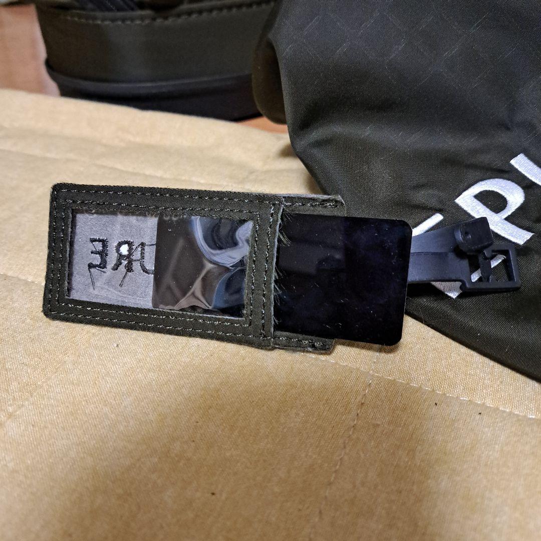 エピキュールキャディバッグ。フード付き、新品ネームプレート付き、9インチ。美品！