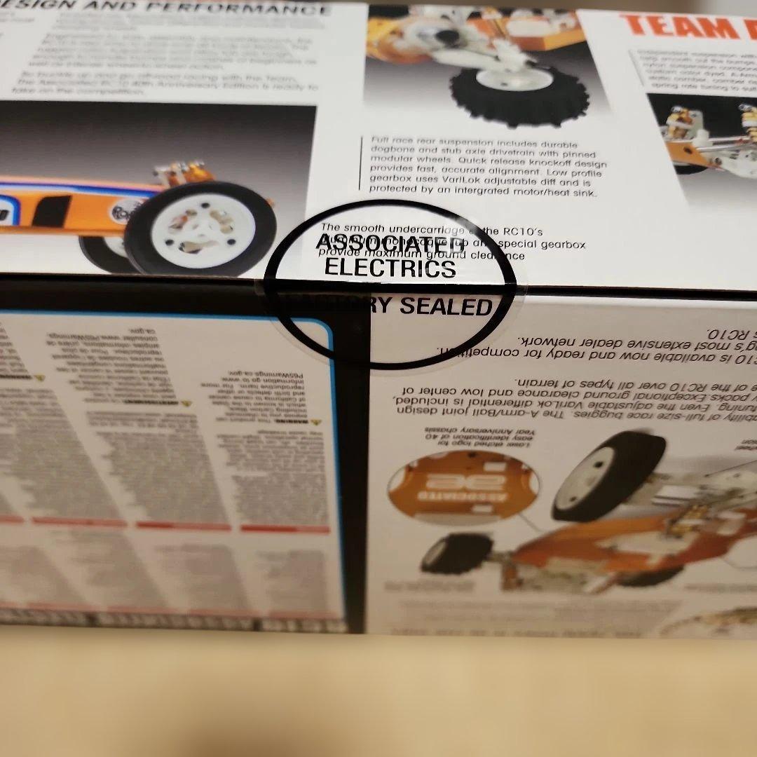 ASSOCIATED RC10　クラシック 40thアニバーサリーキット未開封