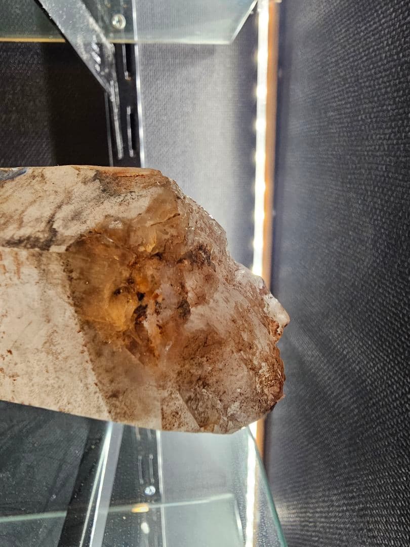 パパゴアイト入り水晶(南アフリカ産)