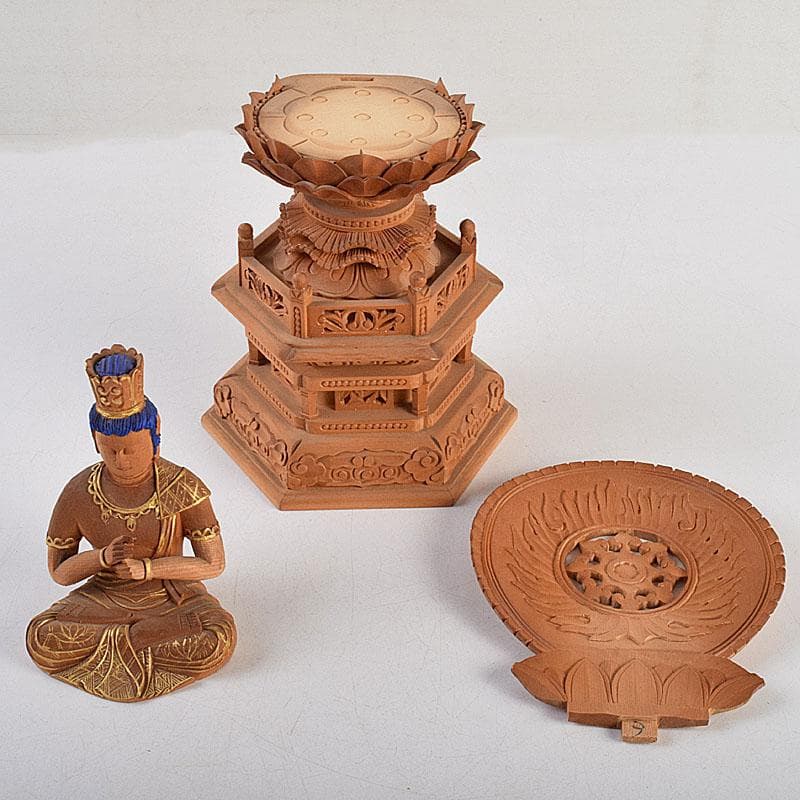 仏教美術　白檀彫刻　色彩木彫　大日如来坐像(金剛界)　仏像　置物　F　R9395