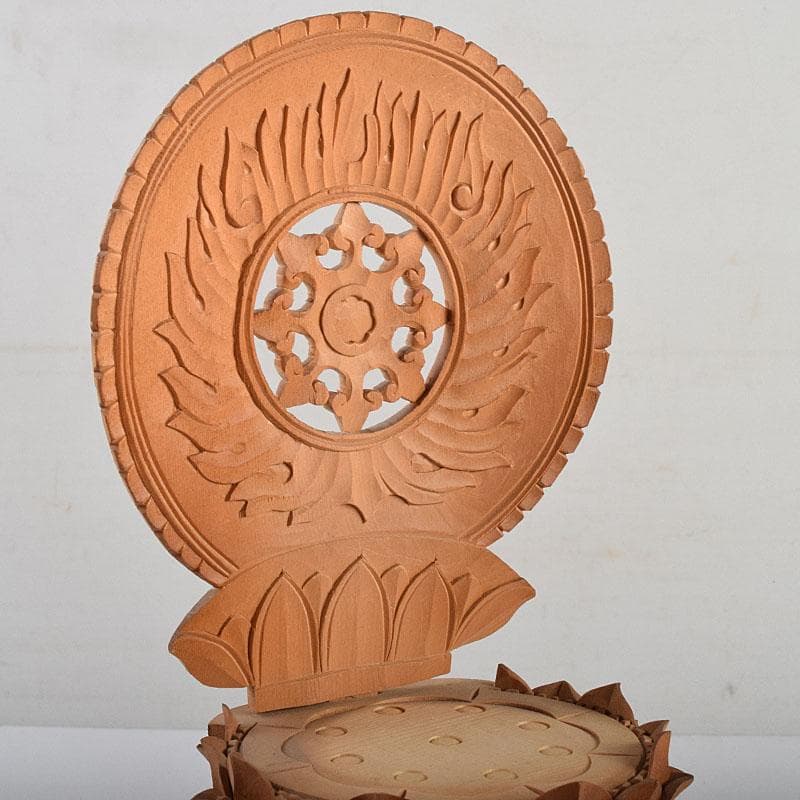 仏教美術　白檀彫刻　色彩木彫　大日如来坐像(金剛界)　仏像　置物　F　R9395