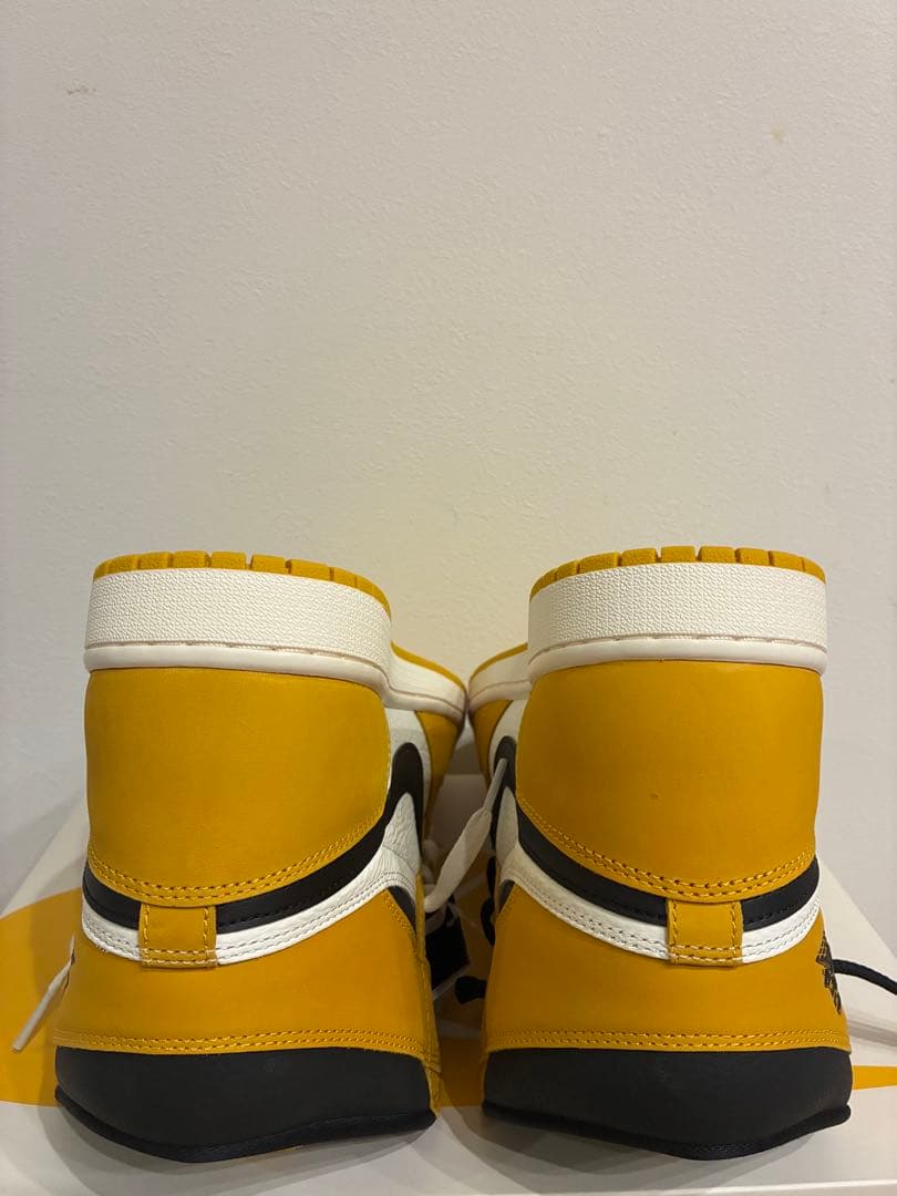 シューズ(男性用) Nike Air Jordan 1 High OG Yellow Ochre